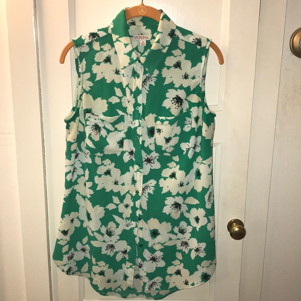 Sleeveless Dress top